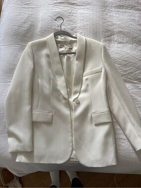 Zara White Blazer